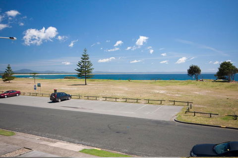 Hi Surf Unit 4, 92 Head St, Forster - Taree Accommodation 2
