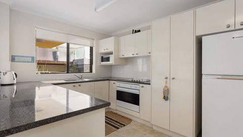 Hibiscus Court 2 - Forster Main Beach! - Taree Accommodation 2