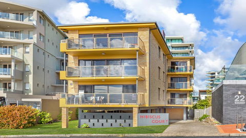 Hibiscus Court 2 - Forster Main Beach! - Taree Accommodation 0