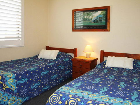 Hibiscus Court 5 - Taree Accommodation 3