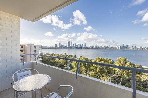High Tor Apartment 104 - Taree Accommodation 3