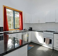 Hill Top Retreat Self Contained Accomodation - Taree Accommodation