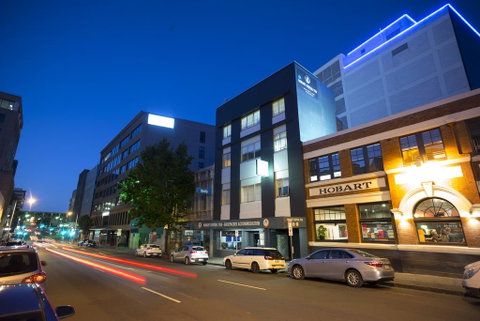 Hobart Central YHA - Taree Accommodation 0