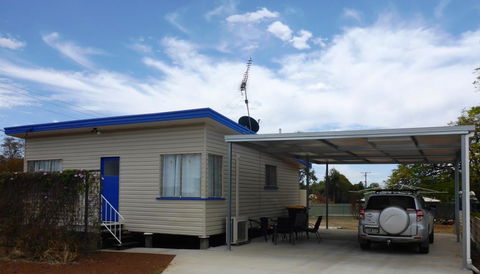Holiday House Clermont - Taree Accommodation 0