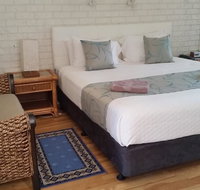 Holland Park Motel - Taree Accommodation