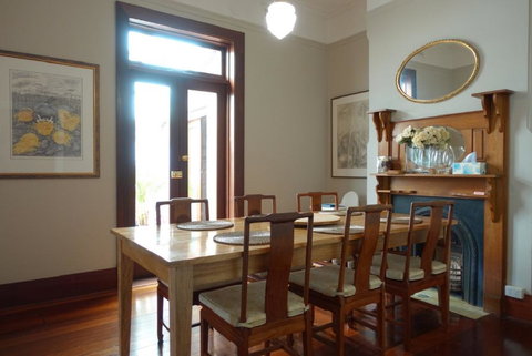 Home Central Perth - Taree Accommodation 0