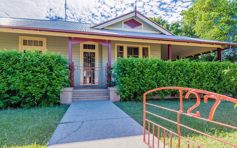 Ithaca - Taree Accommodation 1