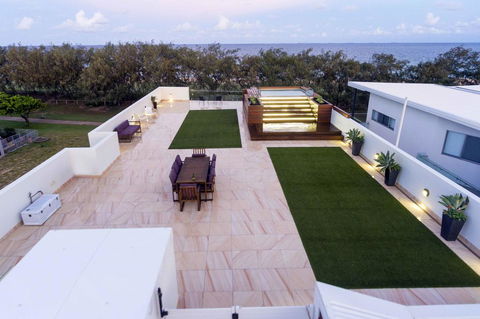 IVY Villas - Taree Accommodation 0