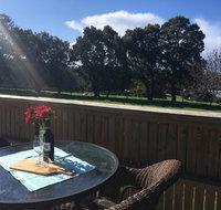 Jacaranda Retreat. Refreshing Recharge Relax  - Taree Accommodation