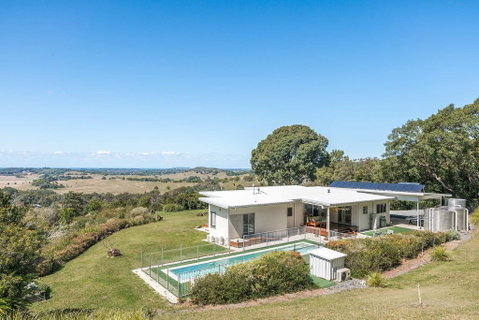Jali Burugar - Taree Accommodation 0