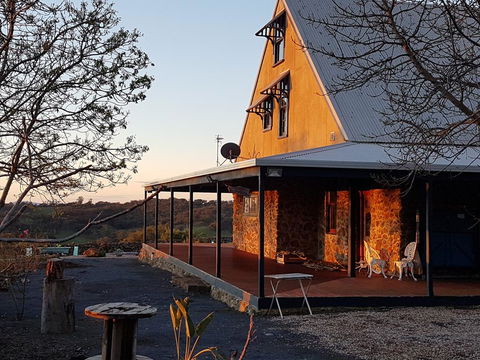 Jinji's Edge Escape - Taree Accommodation 0