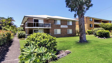 Kanandah 5 - By The Lake! - Taree Accommodation 0