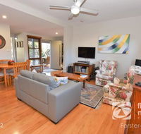 Kauri Cottage - Taree Accommodation