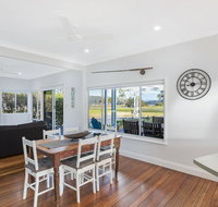 Kesla Beach House - Taree Accommodation