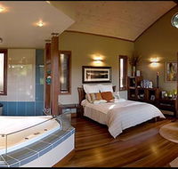 King Ludwigs Cottage - Taree Accommodation