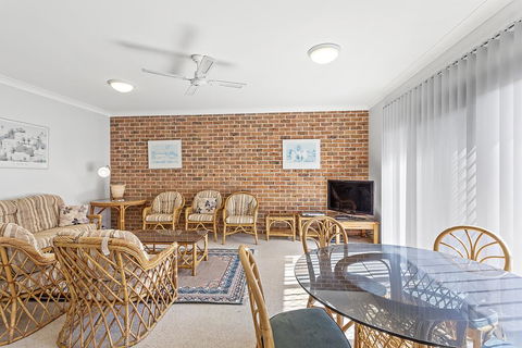Kurranulla, Unit 5/15 Weatherly Close - Taree Accommodation 3