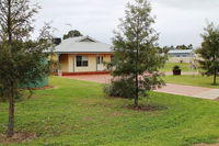 Book Sea Lake Accommodation Vacations Taree Accommodation Taree Accommodation