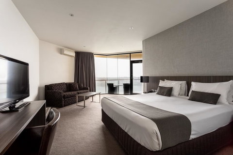 Lakes Hotel - Taree Accommodation 1