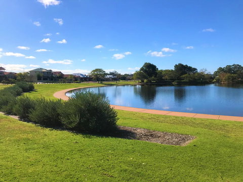 Lakeside Fun House Near The Swan Valley - Taree Accommodation 3
