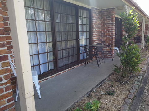 Lakeside Lodge Motel - Taree Accommodation 2