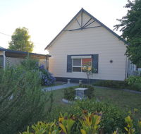 Large 6-Bedroom House with Wifi  Netflix Close to Singleton CBD Hunter Valley - Taree Accommodation