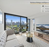 Luxurious Harbour Bridge and Opera House Views apt - Taree Accommodation