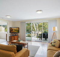 Luxury Boardwalk Apartment - Unit 7 - Taree Accommodation