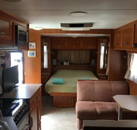 luxury caravan - Taree Accommodation