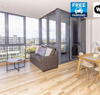Luxury modern apartment in Southport with hotel facilities - Taree Accommodation