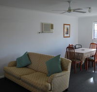 Maple Tree Cottage - Taree Accommodation