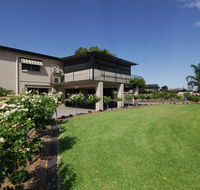 Mayfair Motel - Taree Accommodation
