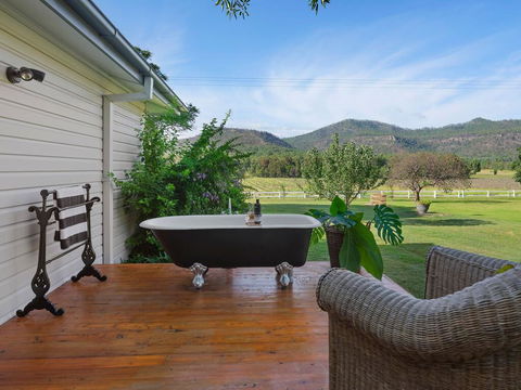Meerea Country Estate Adjoining Wollombi National Park - Taree Accommodation 2