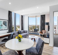 Meriton Suites Mascot Central - Taree Accommodation