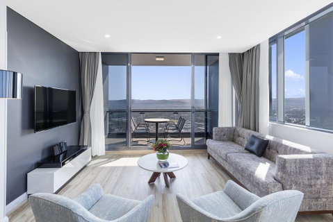 Meriton Suites Southport - Taree Accommodation 0