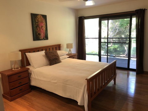 Miami Tranquility - Taree Accommodation 2
