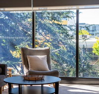 Midnight Apartments Accommodate Canberra - Taree Accommodation
