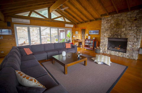 Milbrodale Lodge - Taree Accommodation 3