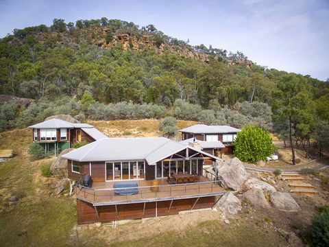 Milbrodale Lodge - Taree Accommodation 2