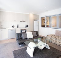 Modern Executive Apartment  Braddon 1BR Wine Wifi Secure Parking Canberra - Taree Accommodation