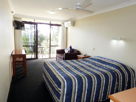 Mt Tamborine Motel - Taree Accommodation 0