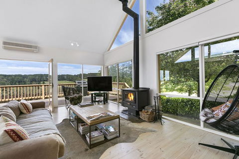 Nafplio Luxury Hideaway With Open Fireplace, On 3 Acre Vineyard, Water Views, Close To Wineries - Taree Accommodation 1