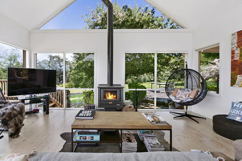 Nafplio Luxury Hideaway With Open Fireplace, On 3 Acre Vineyard, Water Views, Close To Wineries - Taree Accommodation 0