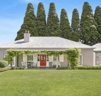 Nattai Lodge - house  cottage in beautiful garden - Taree Accommodation