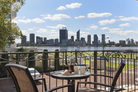 The Peninsula Riverside Serviced Apartments - Taree Accommodation 32