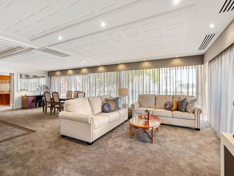 The Peninsula Riverside Serviced Apartments - Taree Accommodation 8
