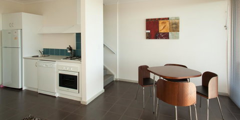 Cosy Corner Sea View Apartments - Taree Accommodation 13