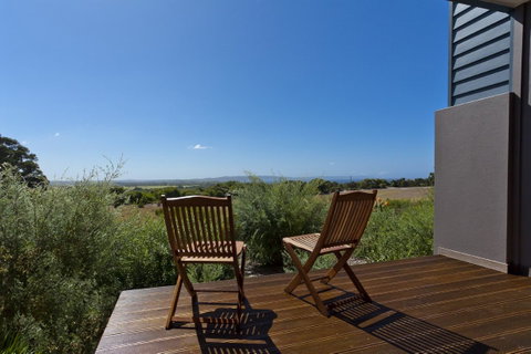 Cosy Corner Sea View Apartments - Taree Accommodation 1
