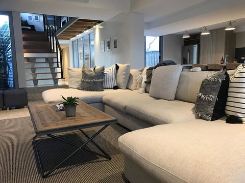 The Urban Beach House - Taree Accommodation 0