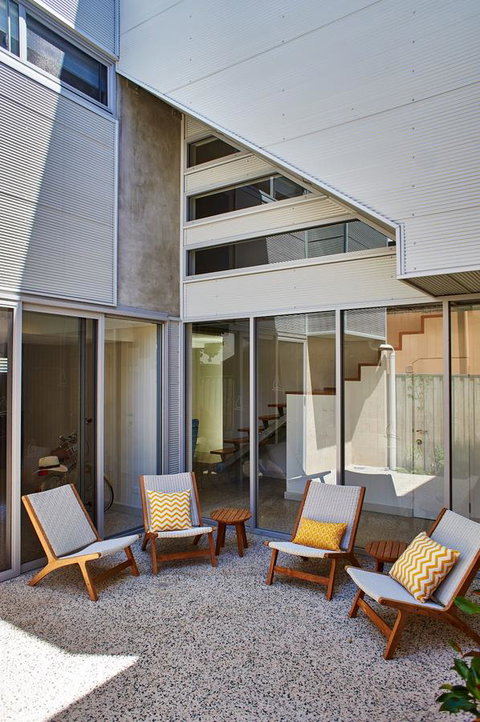 The Urban Beach House - Taree Accommodation 11