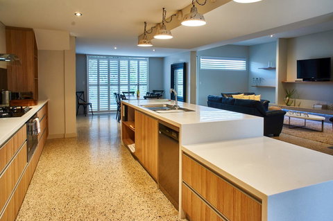 The Urban Beach House - Taree Accommodation 8